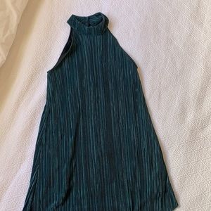 💚 Deep green halter dress 💚